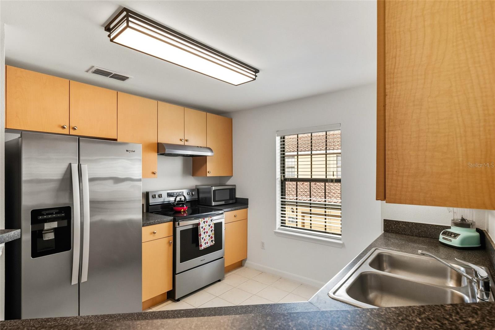 Image 25 of 45 For 1001 Via Capri Lane 201