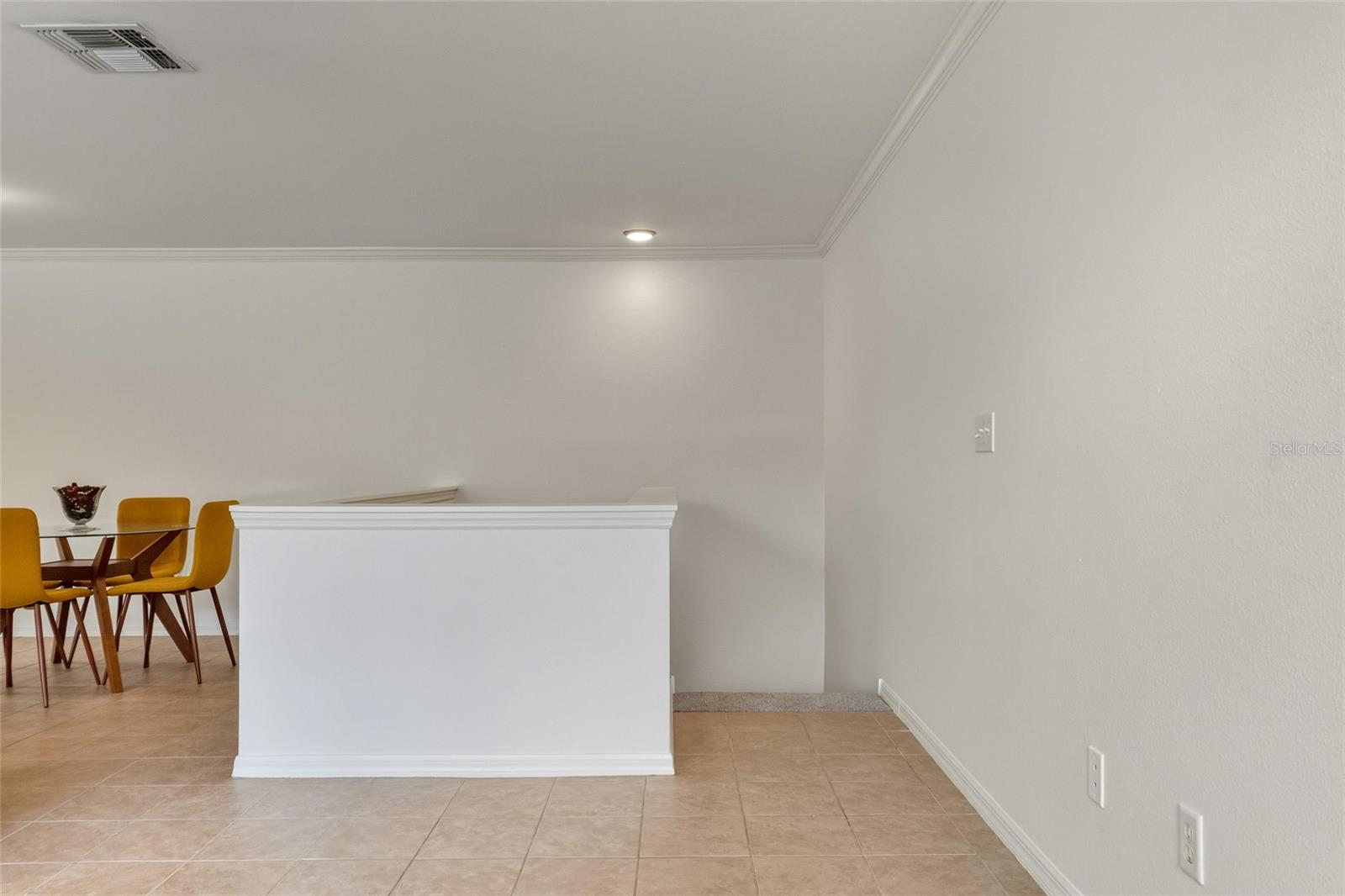 Image 7 of 45 For 1001 Via Capri Lane 201