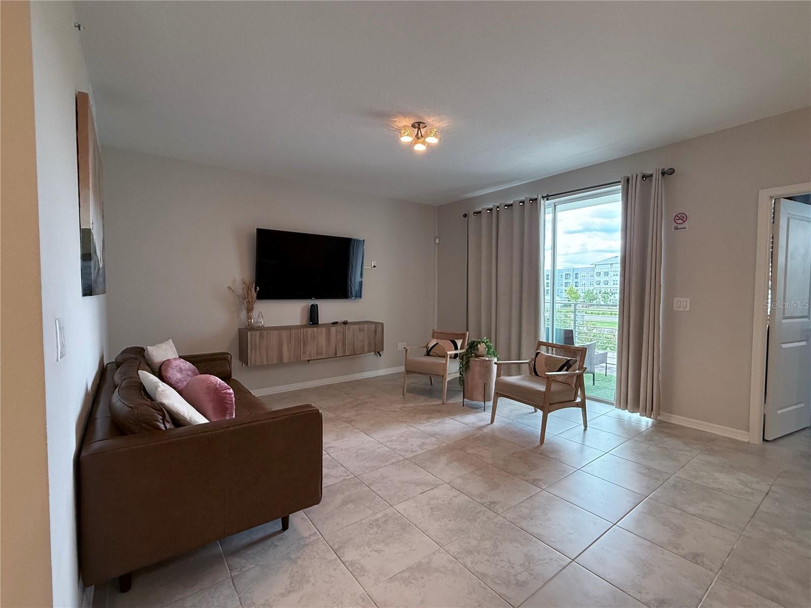 Image 6 of 43 For 4731 Clock Tower Drive 303