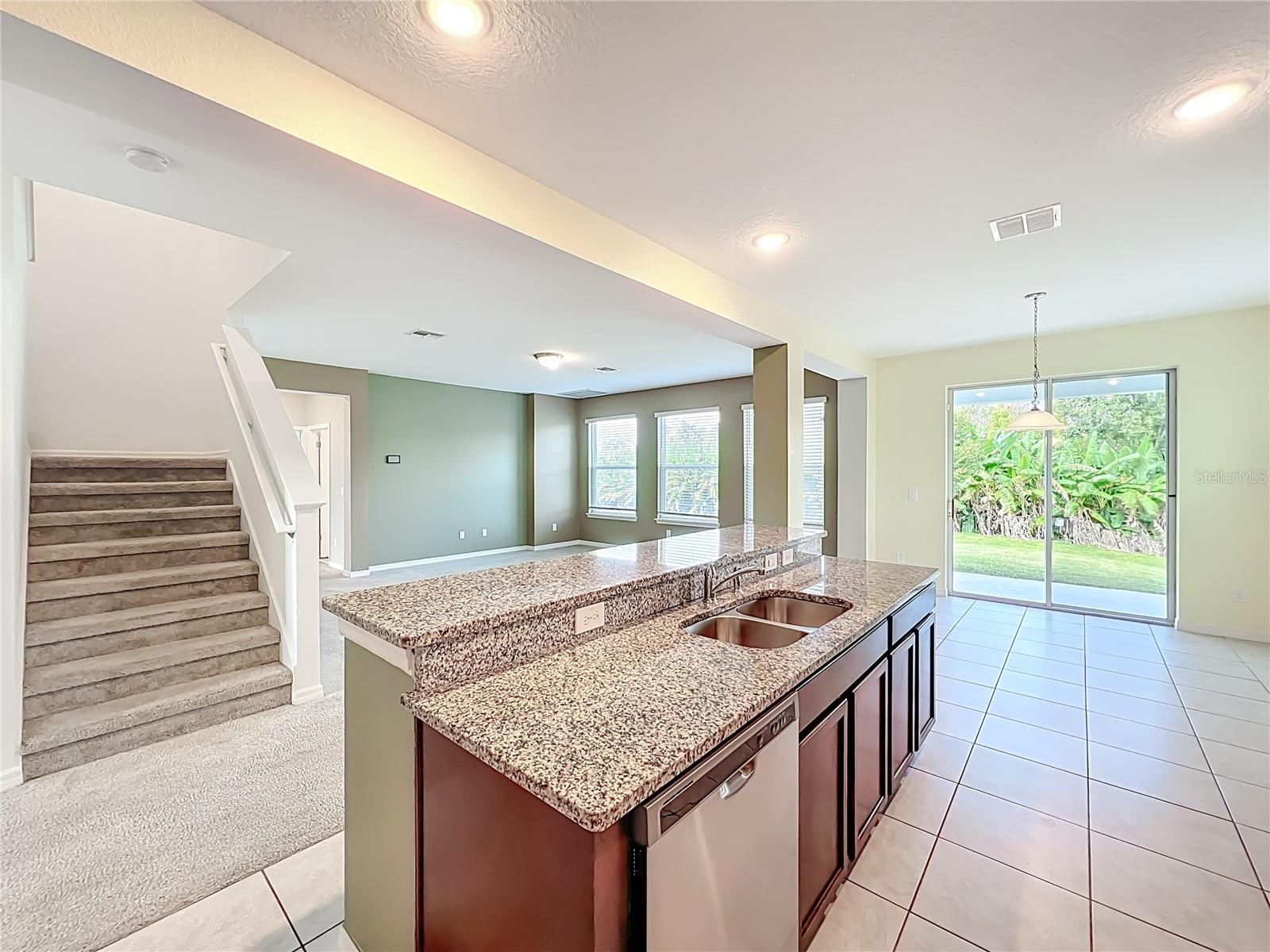 Image 10 of 45 For 1421 Juniper Hammock Street