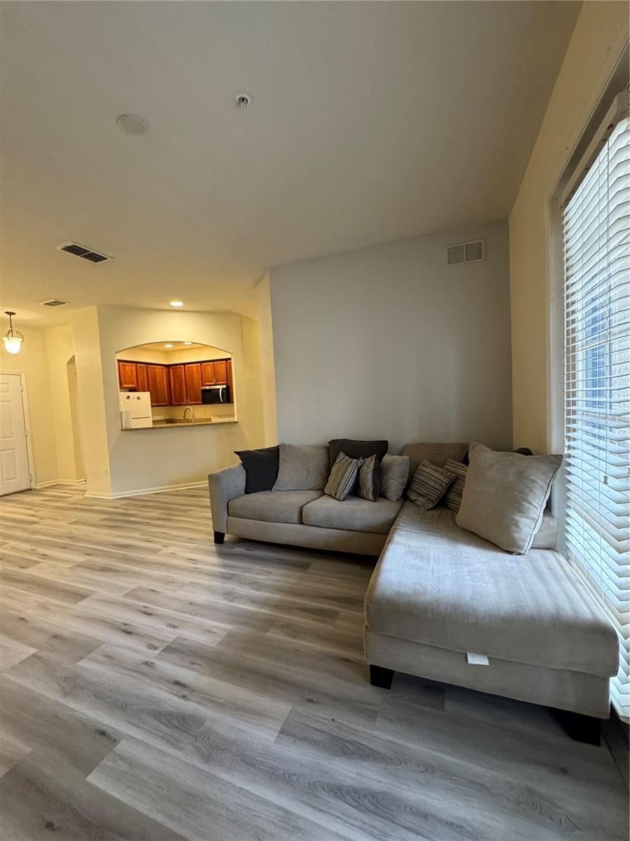 Image 10 of 31 For 3025 Greystone Loop 103