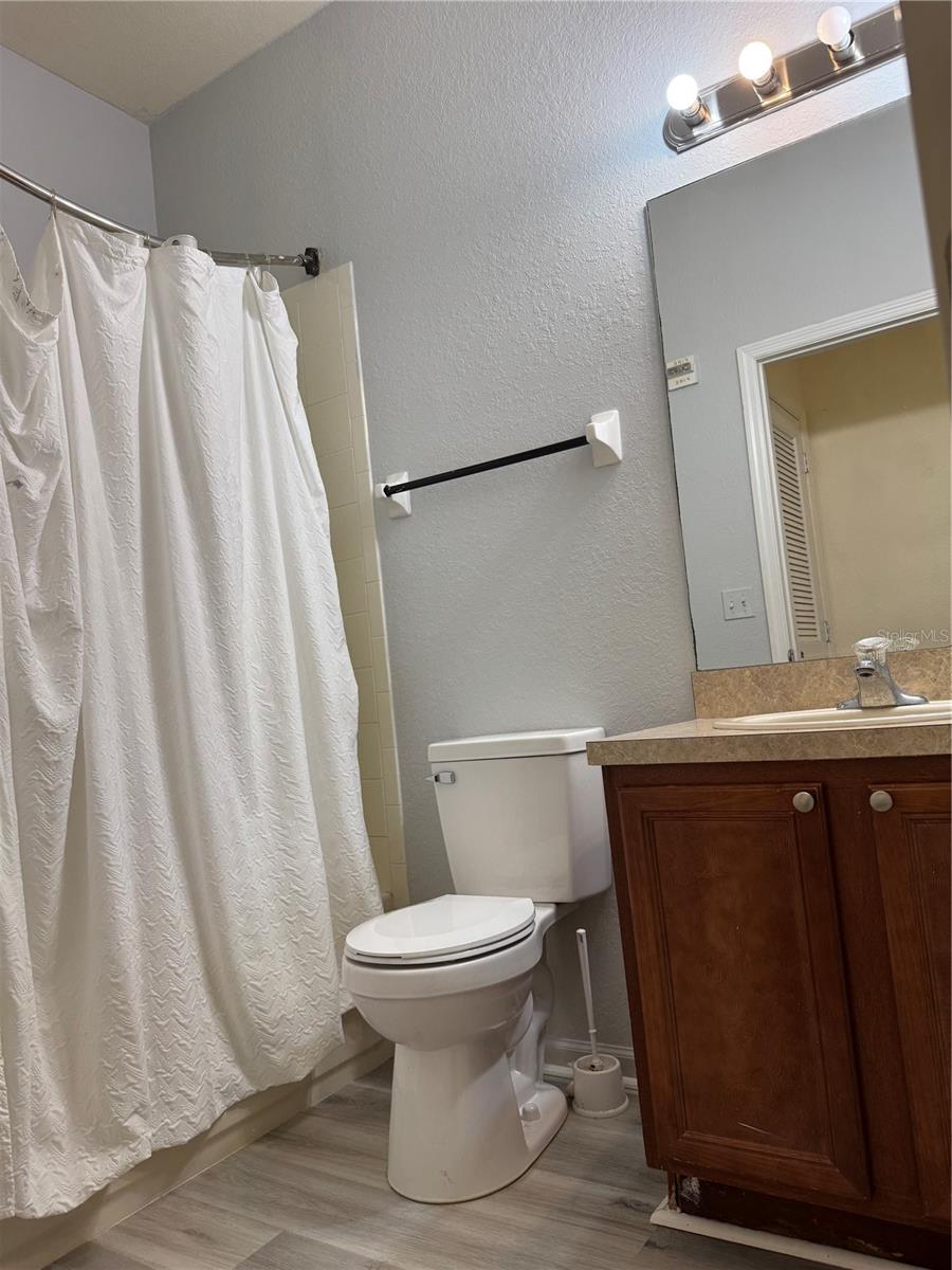 Image 27 of 31 For 3025 Greystone Loop 103