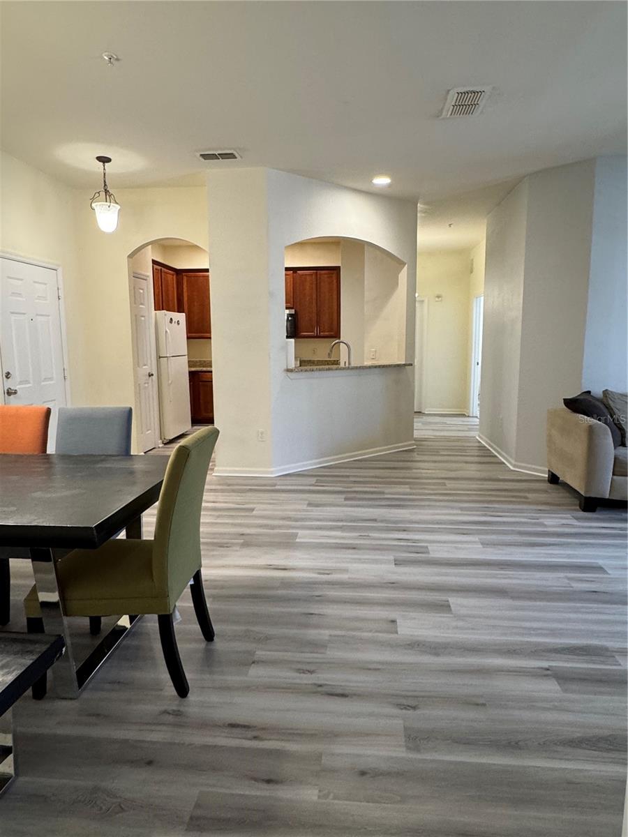 Image 6 of 31 For 3025 Greystone Loop 103