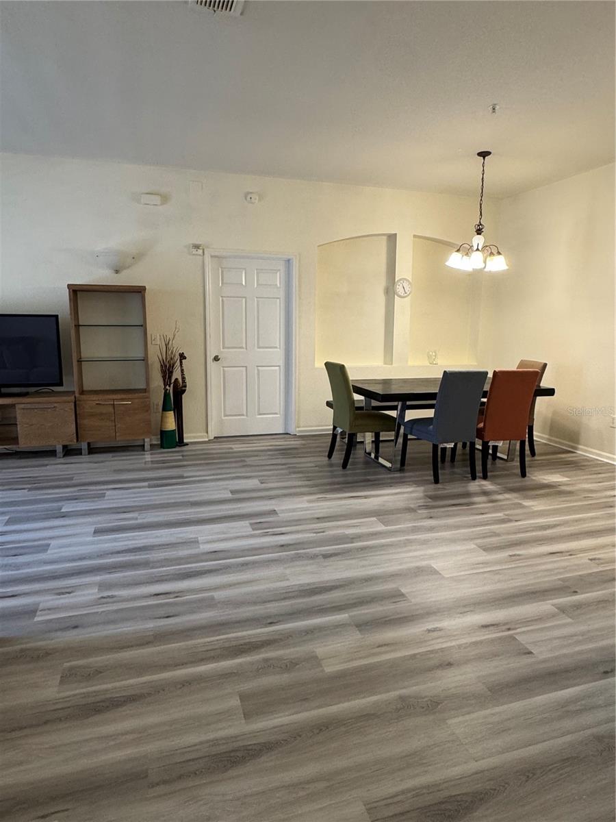 Image 7 of 31 For 3025 Greystone Loop 103