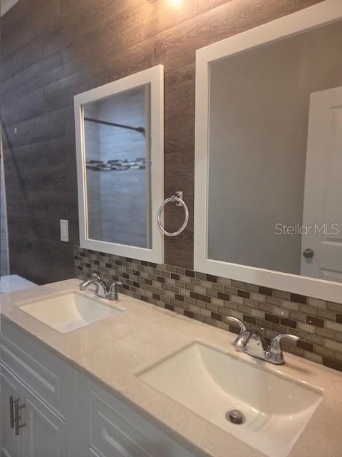 Image 19 of 42 For 14584 Grassy Cove Circle