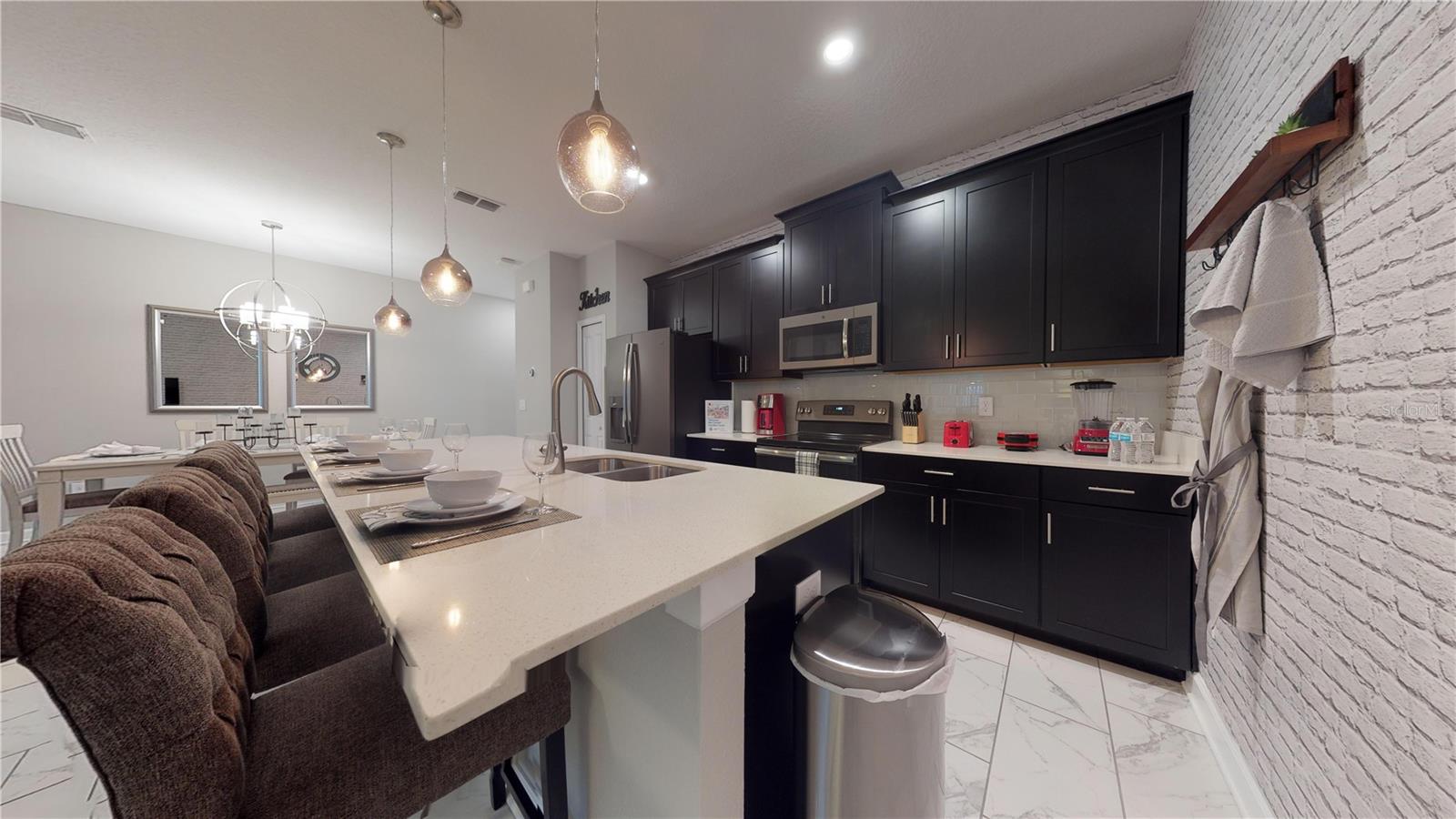 Image 6 of 52 For 4821 Lullaby Lane