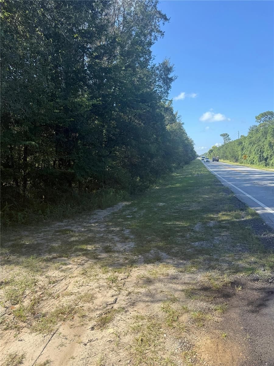 Image 5 of 12 For  112 Place 