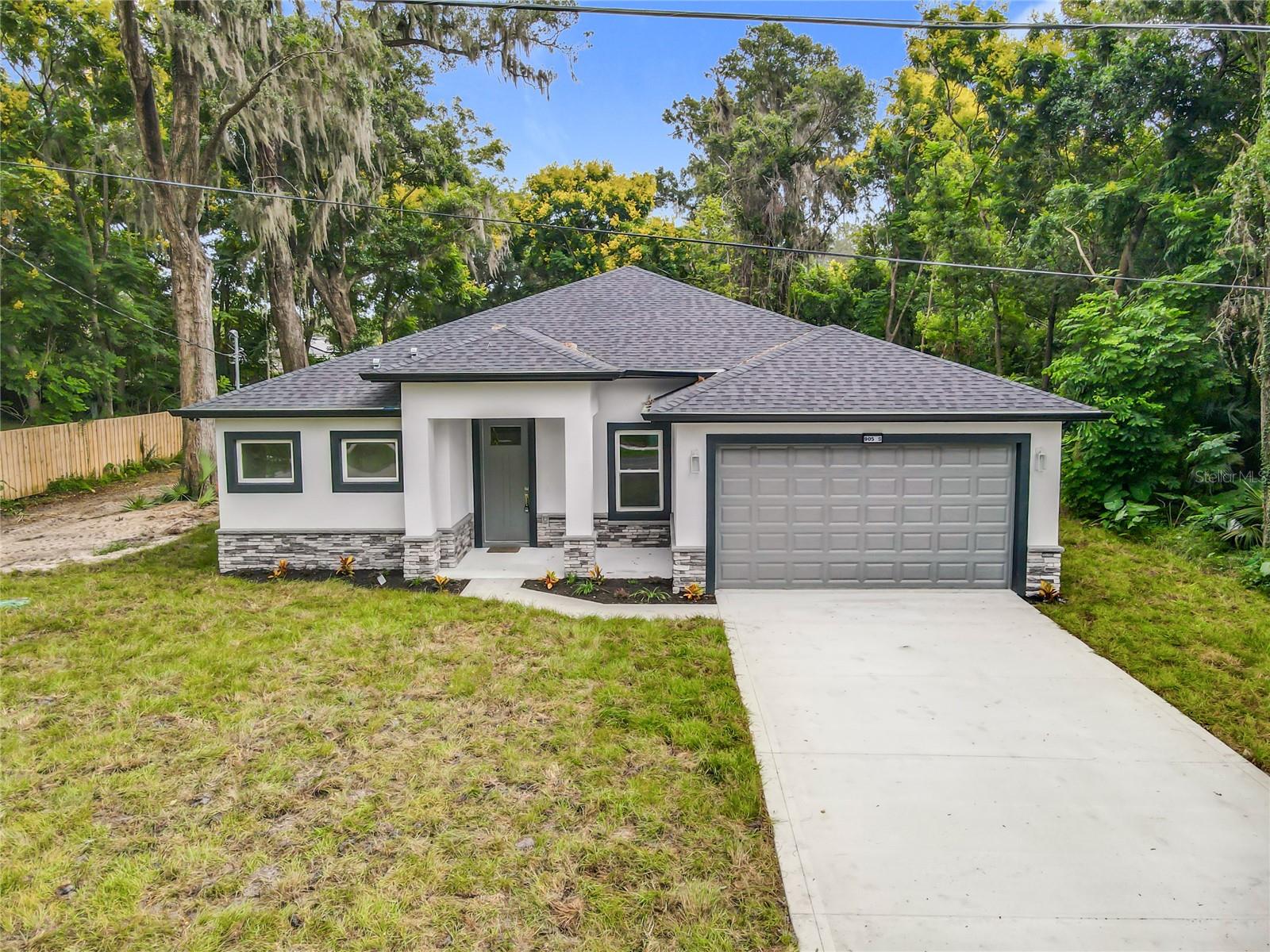 Image 2 of 54 For 905 Garfield Avenue