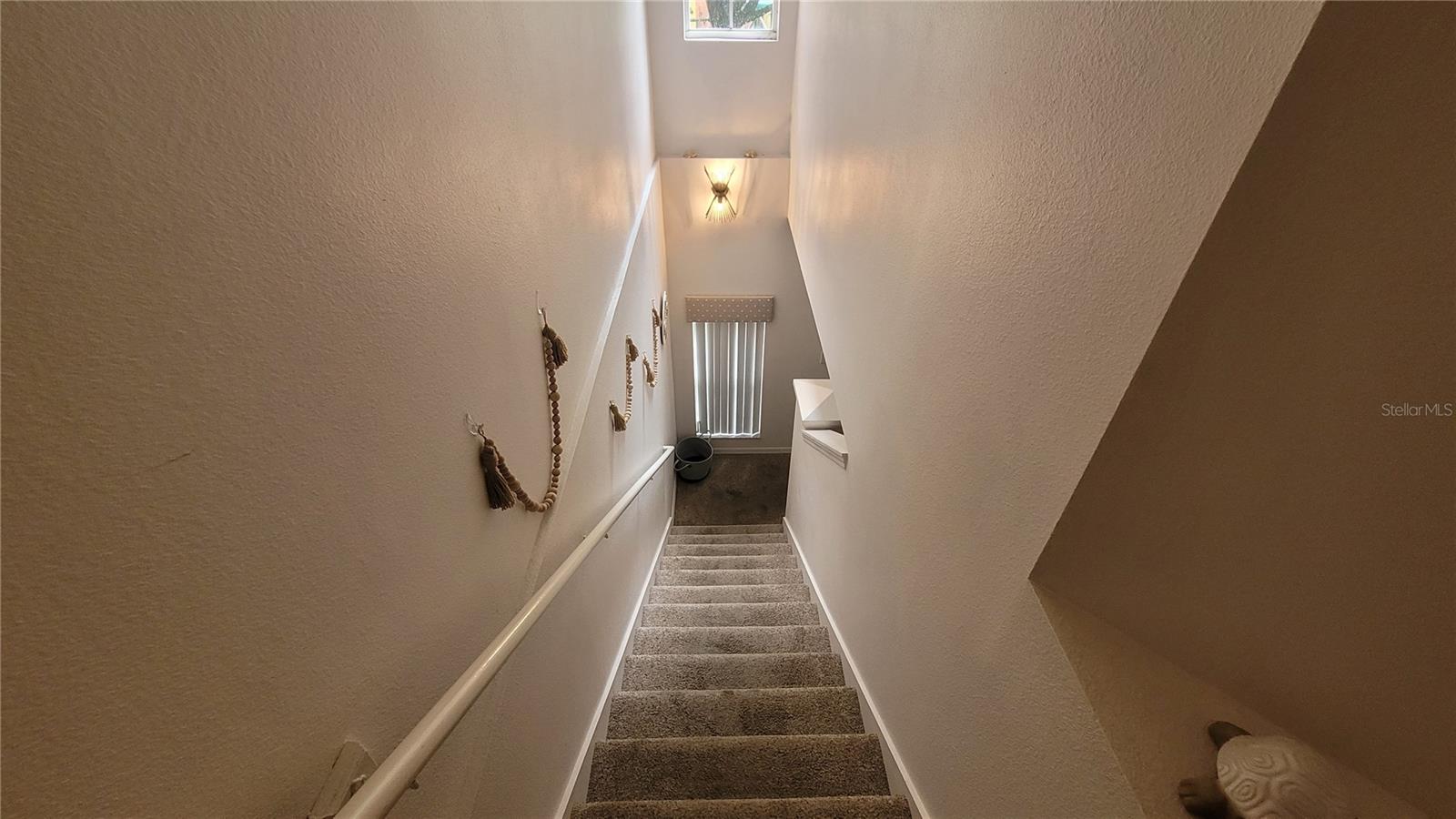 Image 17 of 37 For 8456 Crystal Cove Loop