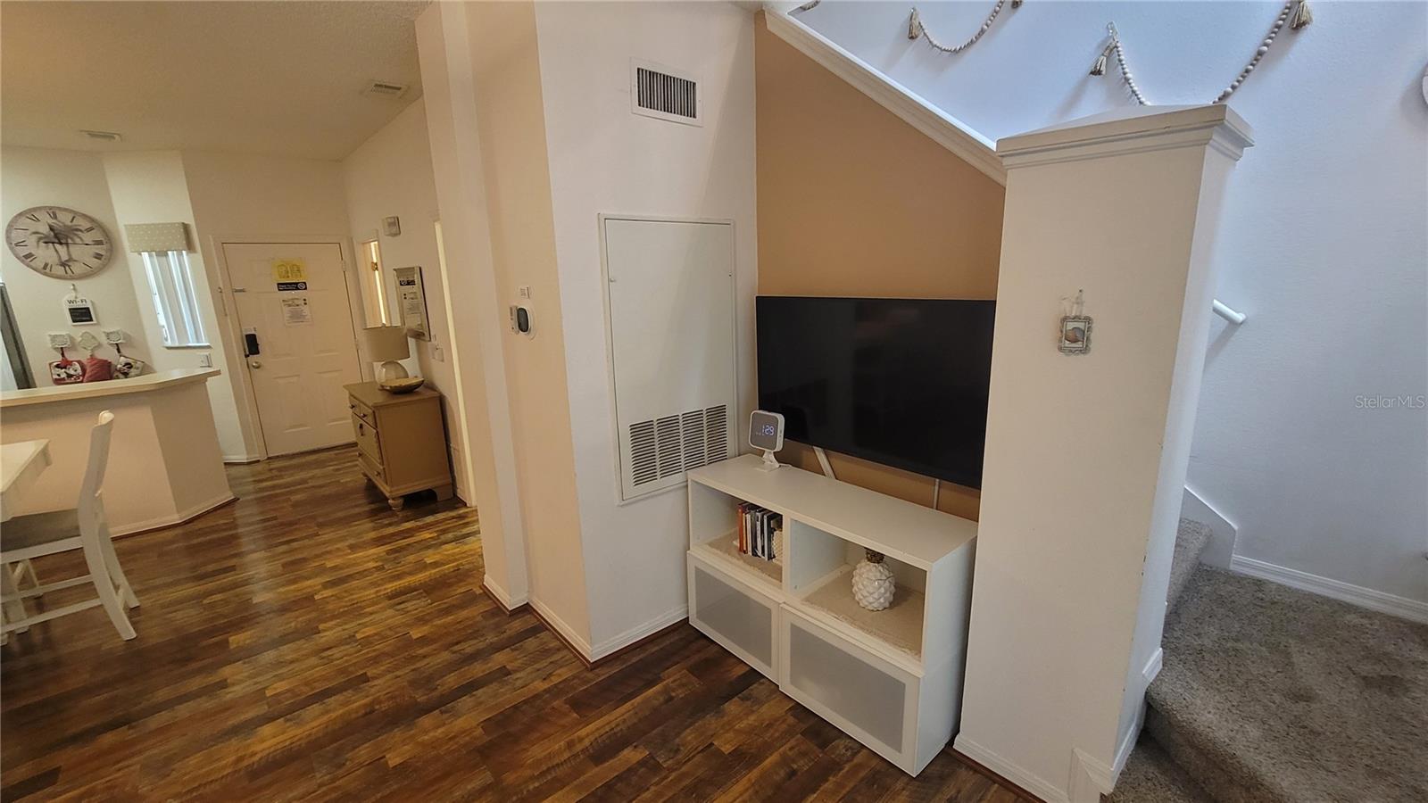 Image 18 of 37 For 8456 Crystal Cove Loop