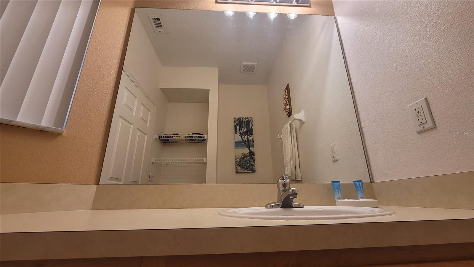 Image 23 of 37 For 8456 Crystal Cove Loop