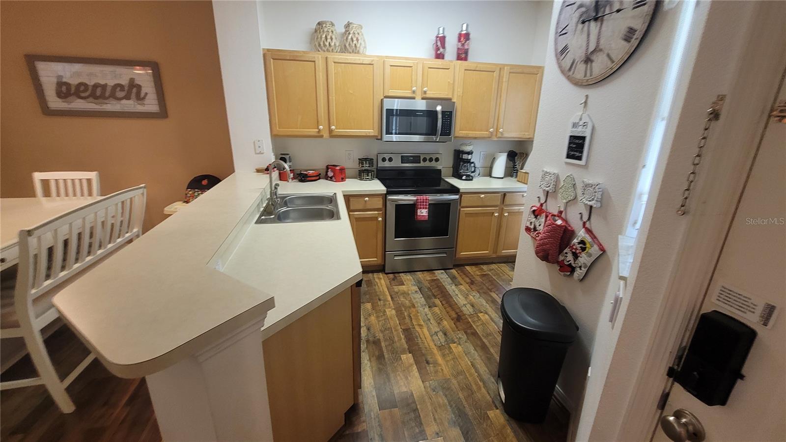 Image 24 of 37 For 8456 Crystal Cove Loop