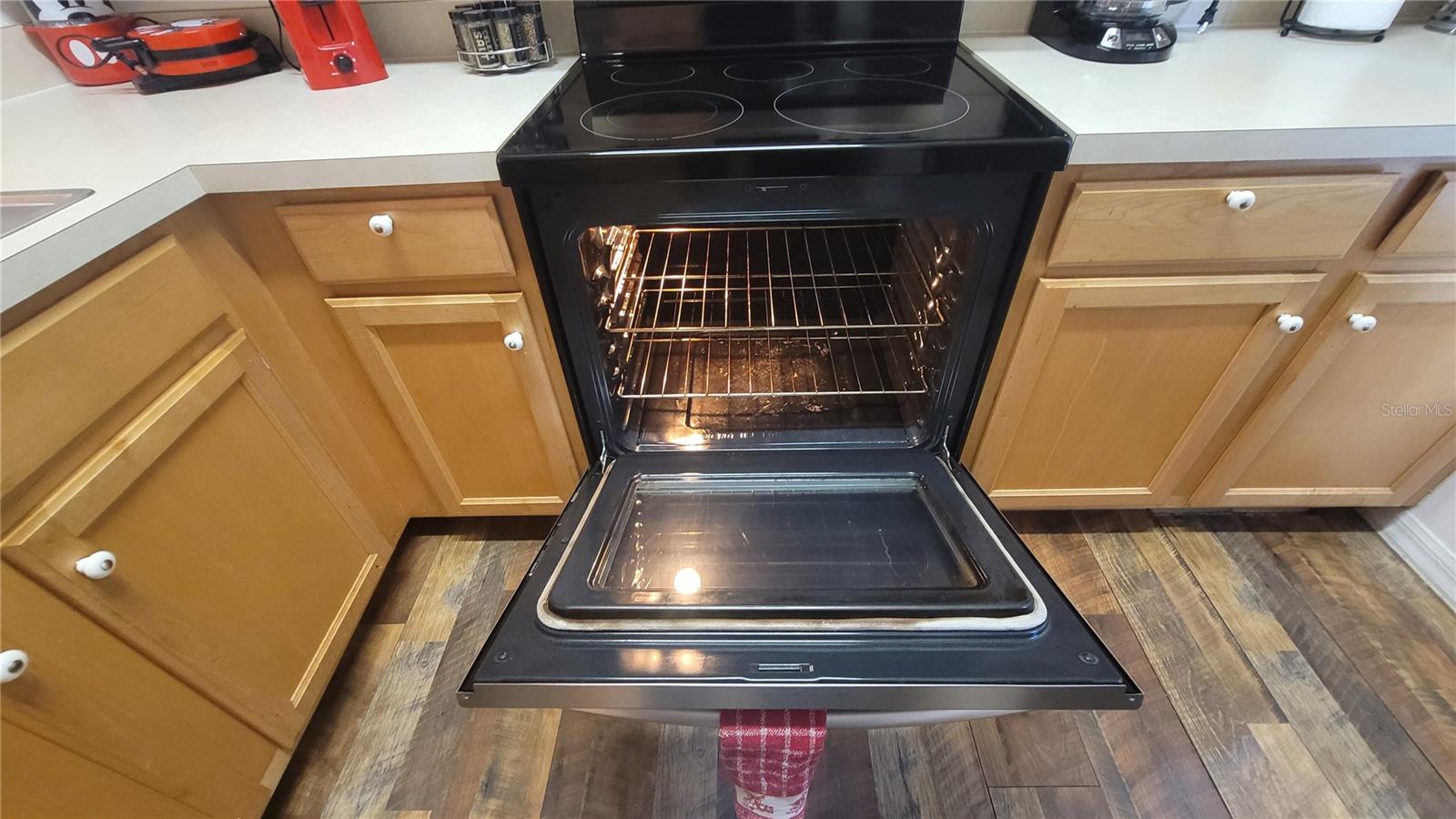 Image 26 of 37 For 8456 Crystal Cove Loop