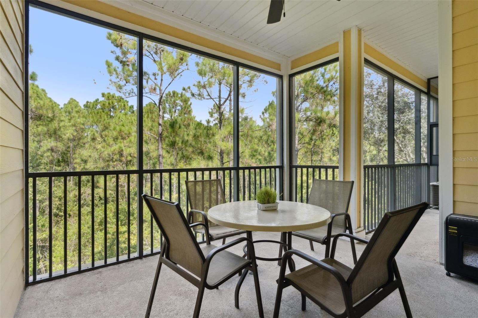 Image 28 of 57 For 3060 Pirates Retreat Court 305