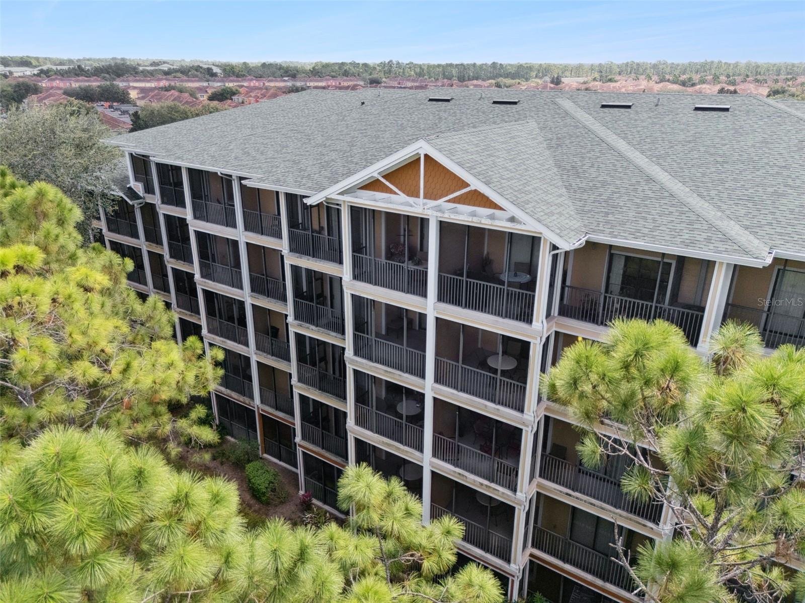 Image 32 of 57 For 3060 Pirates Retreat Court 305