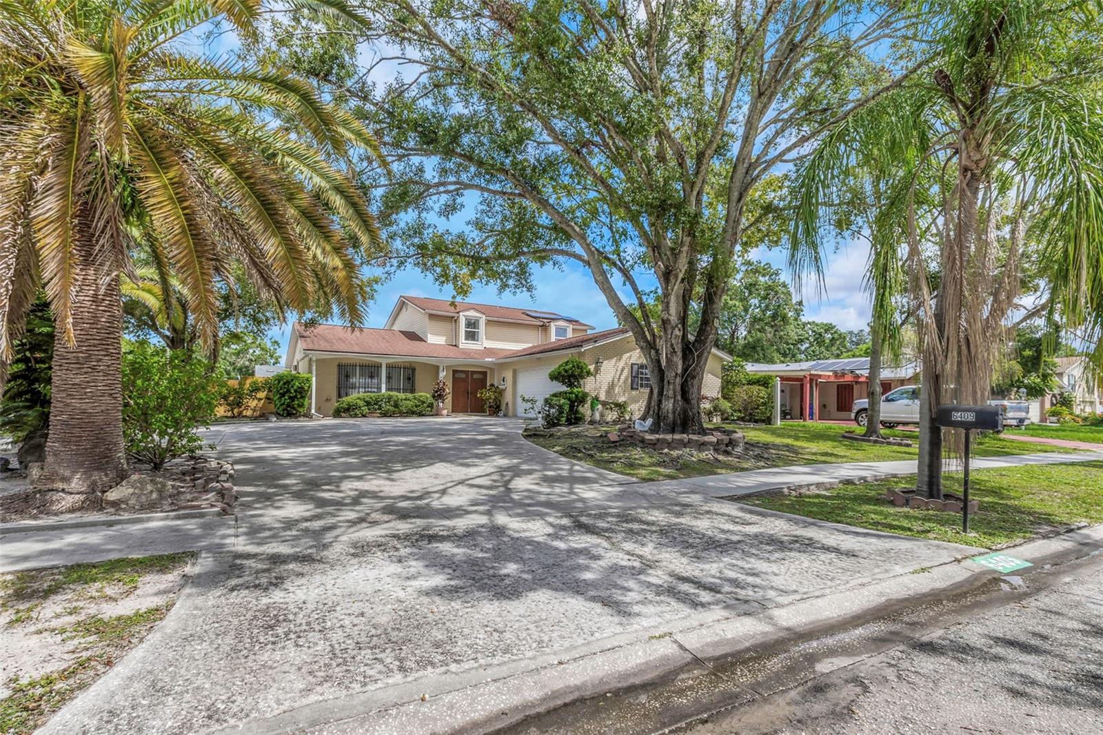 Details for 6409 Heather Moor Court, TAMPA, FL 33634