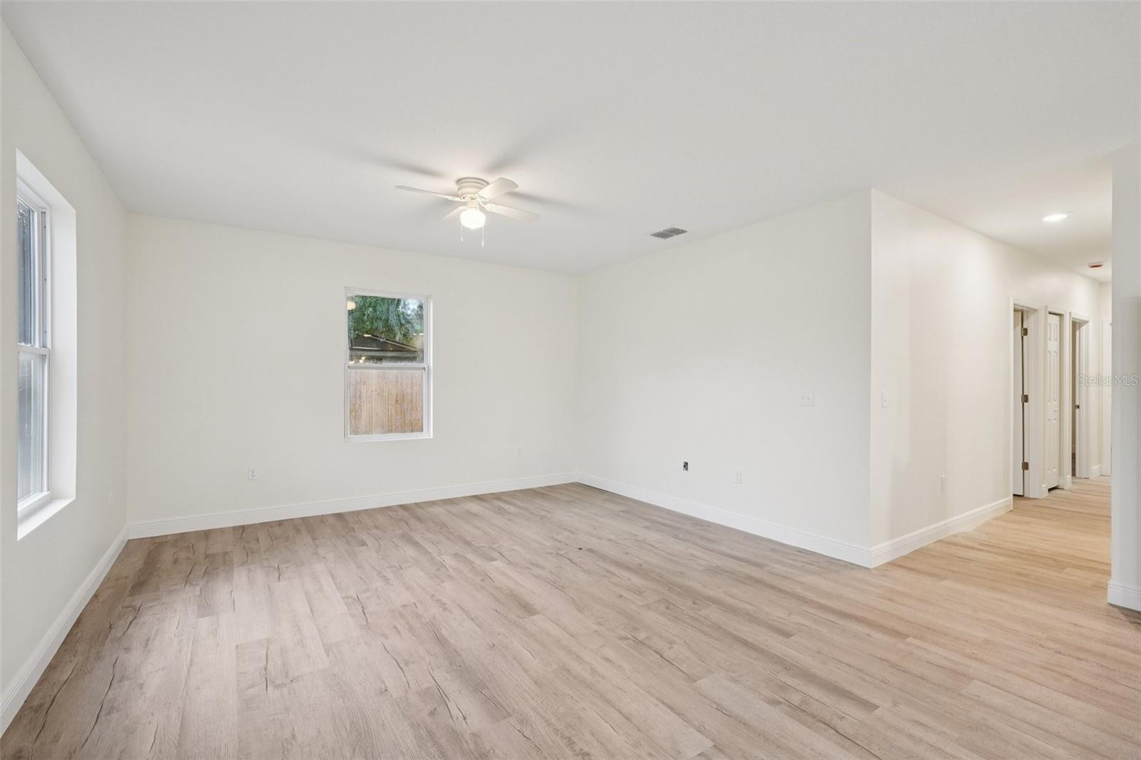 Image 9 of 61 For 626 Woodland Avenue