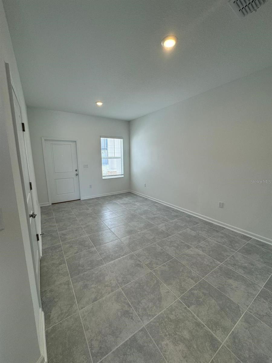 Image 11 of 16 For 2503 Skyline Loop