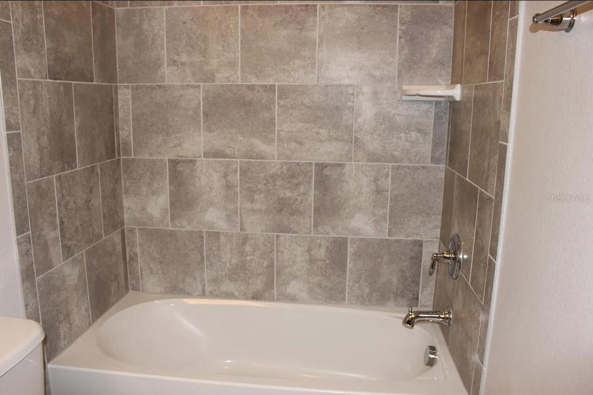 Image 10 of 13 For 3807 Brighton Park Circle