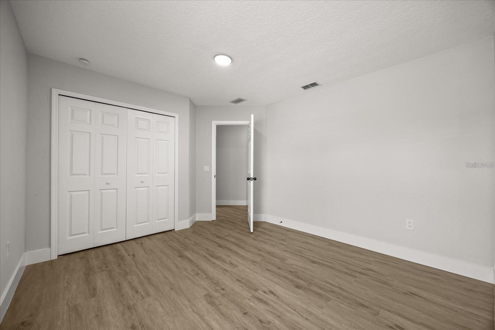 Image 13 of 37 For 724 Tahiti Drive