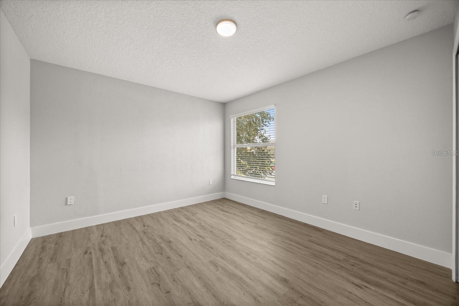 Image 14 of 37 For 724 Tahiti Drive