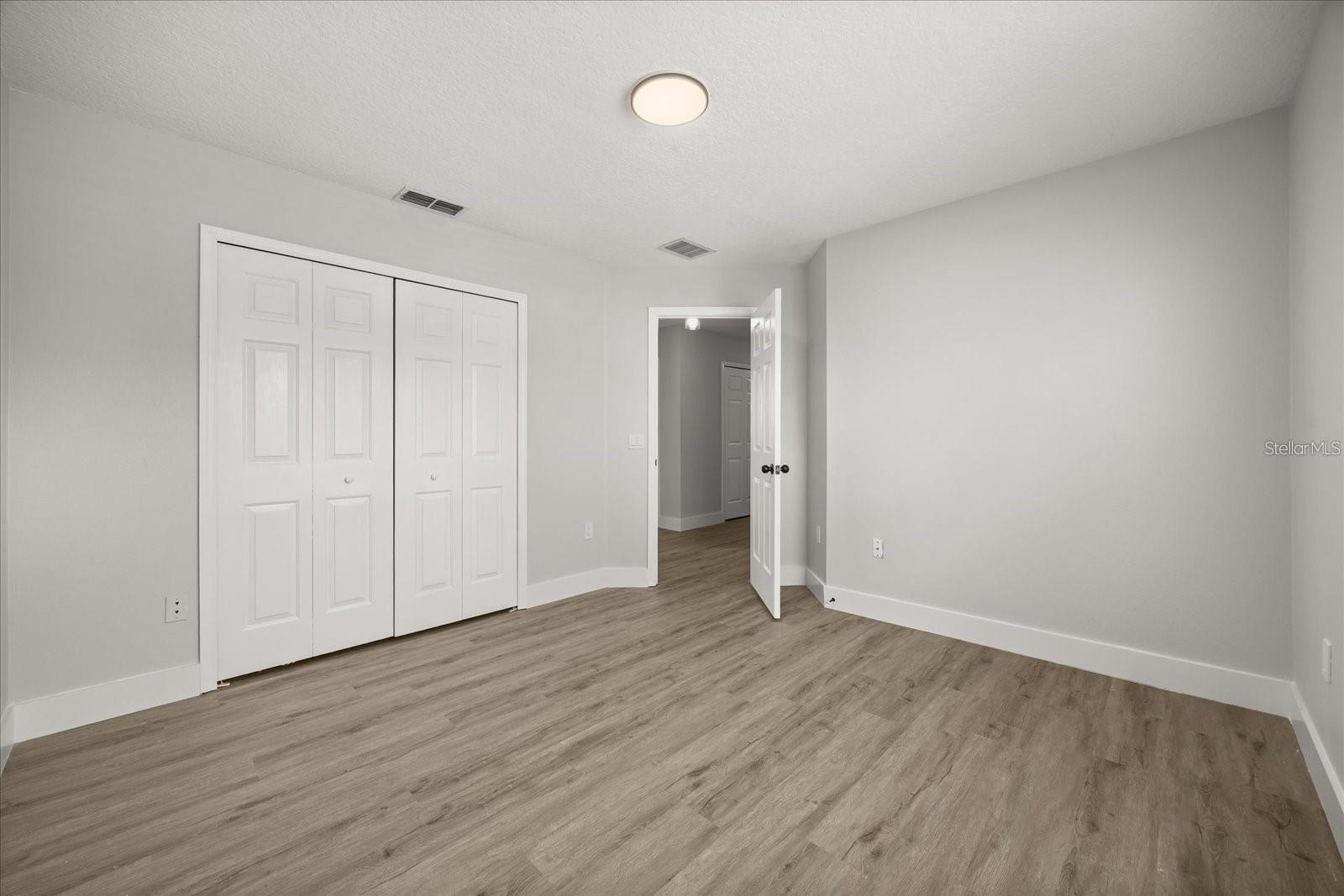 Image 16 of 37 For 724 Tahiti Drive