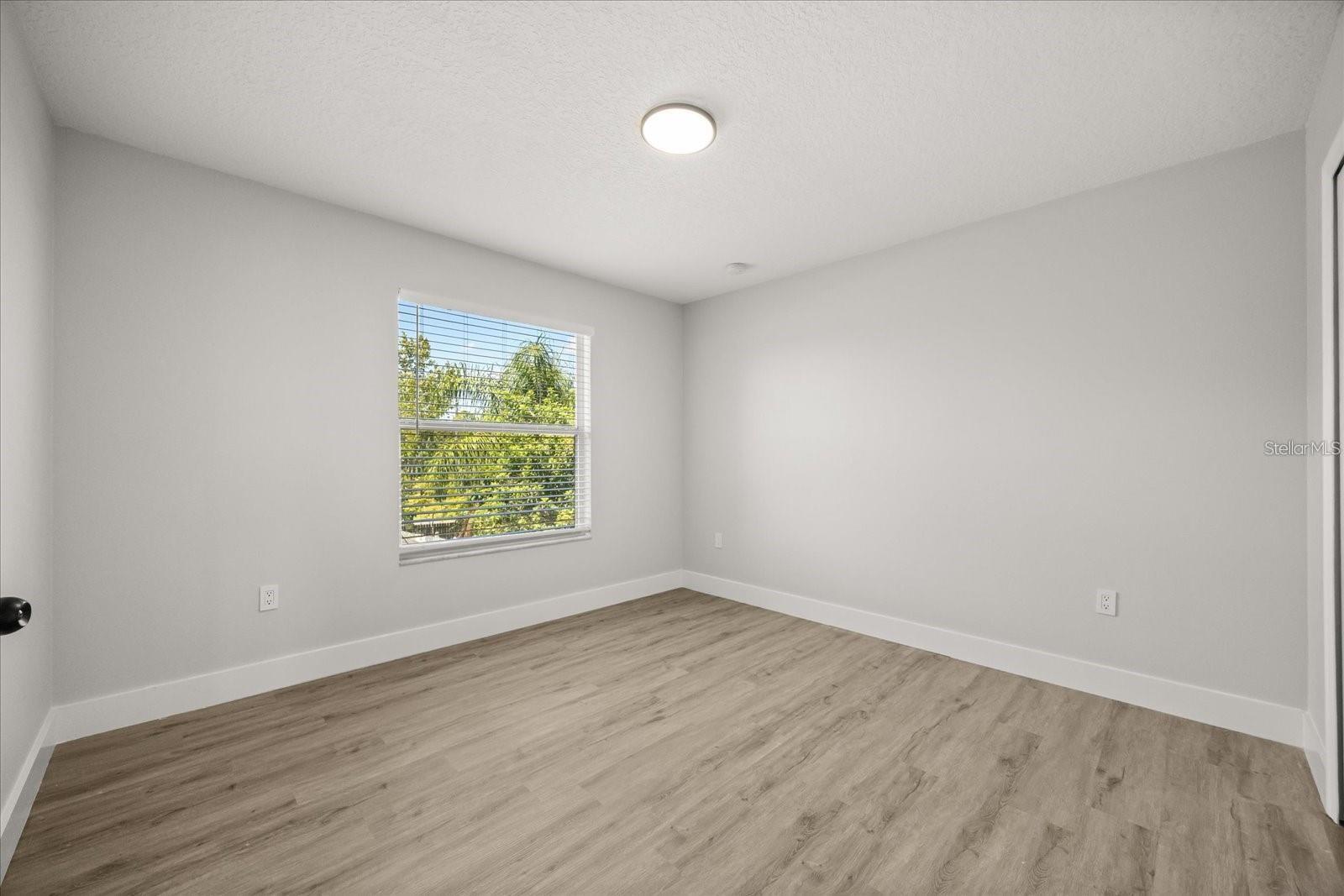 Image 17 of 37 For 724 Tahiti Drive