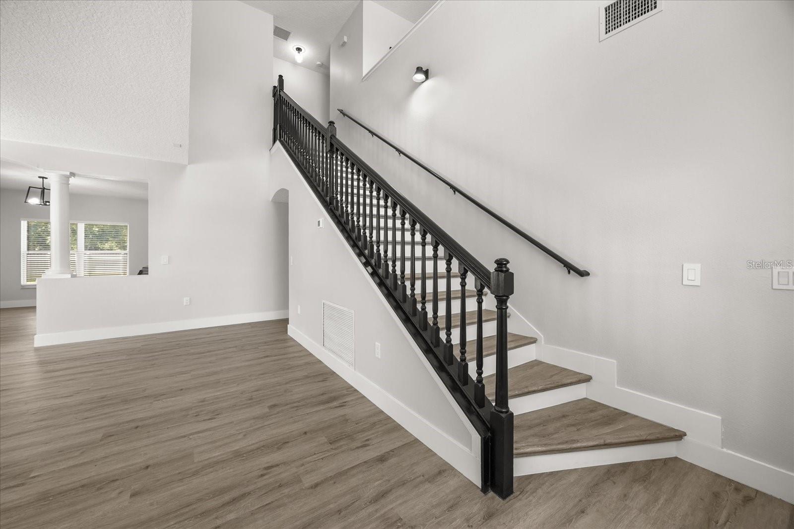 Image 28 of 37 For 724 Tahiti Drive