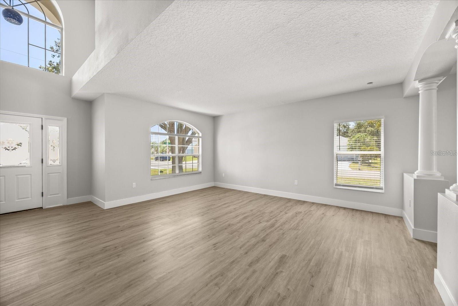 Image 29 of 37 For 724 Tahiti Drive