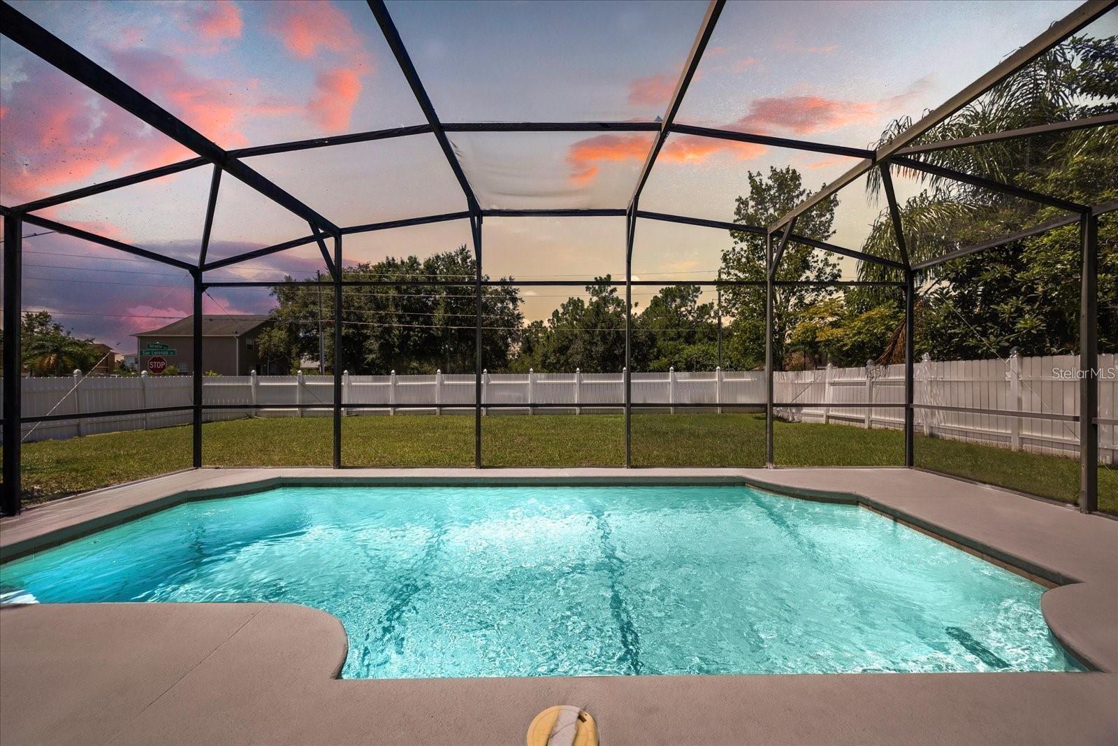 Image 3 of 37 For 724 Tahiti Drive