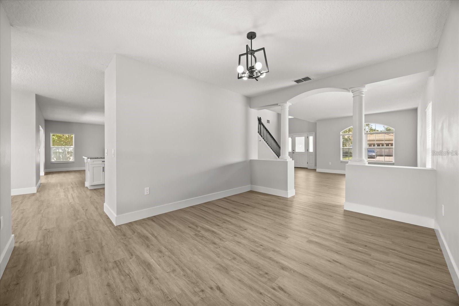 Image 30 of 37 For 724 Tahiti Drive