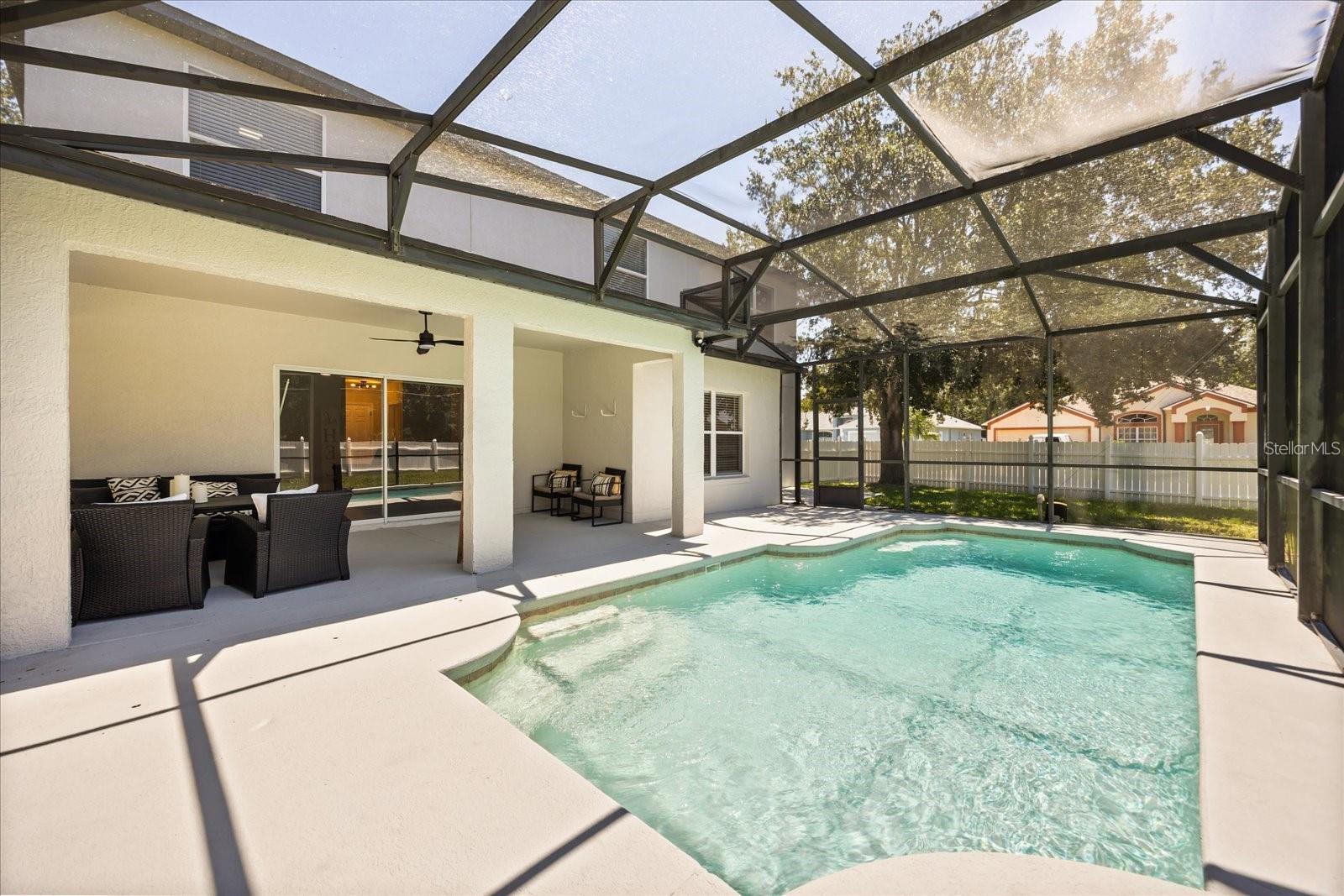 Image 4 of 37 For 724 Tahiti Drive