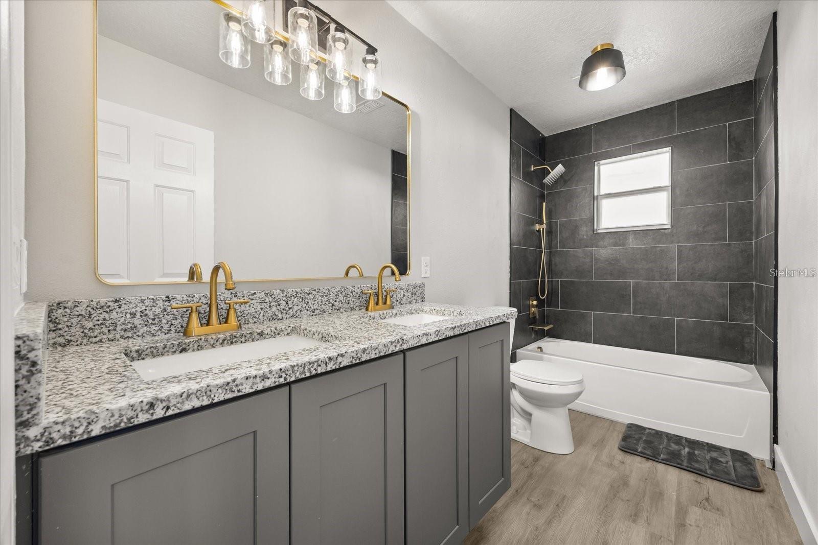 Image 9 of 37 For 724 Tahiti Drive