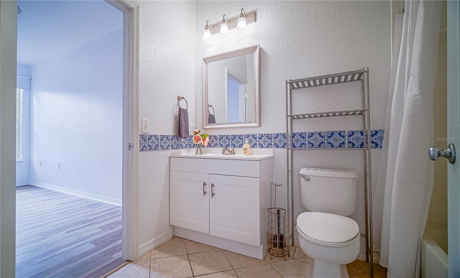 Image 12 of 27 For 6149 Metrowest Boulevard 203