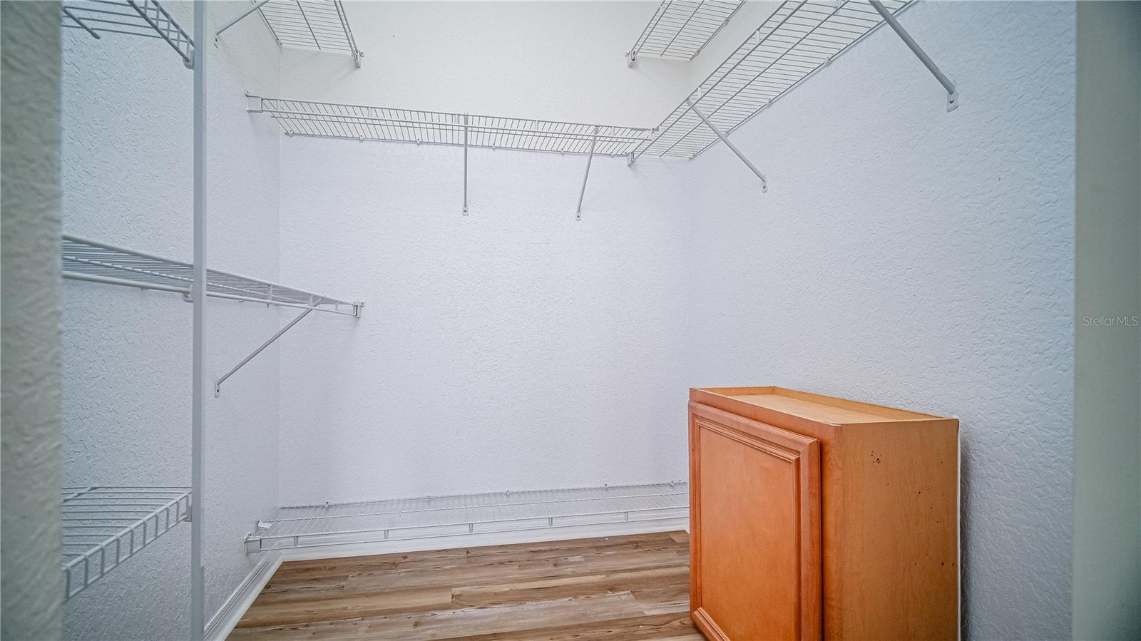 Image 14 of 27 For 6149 Metrowest Boulevard 203