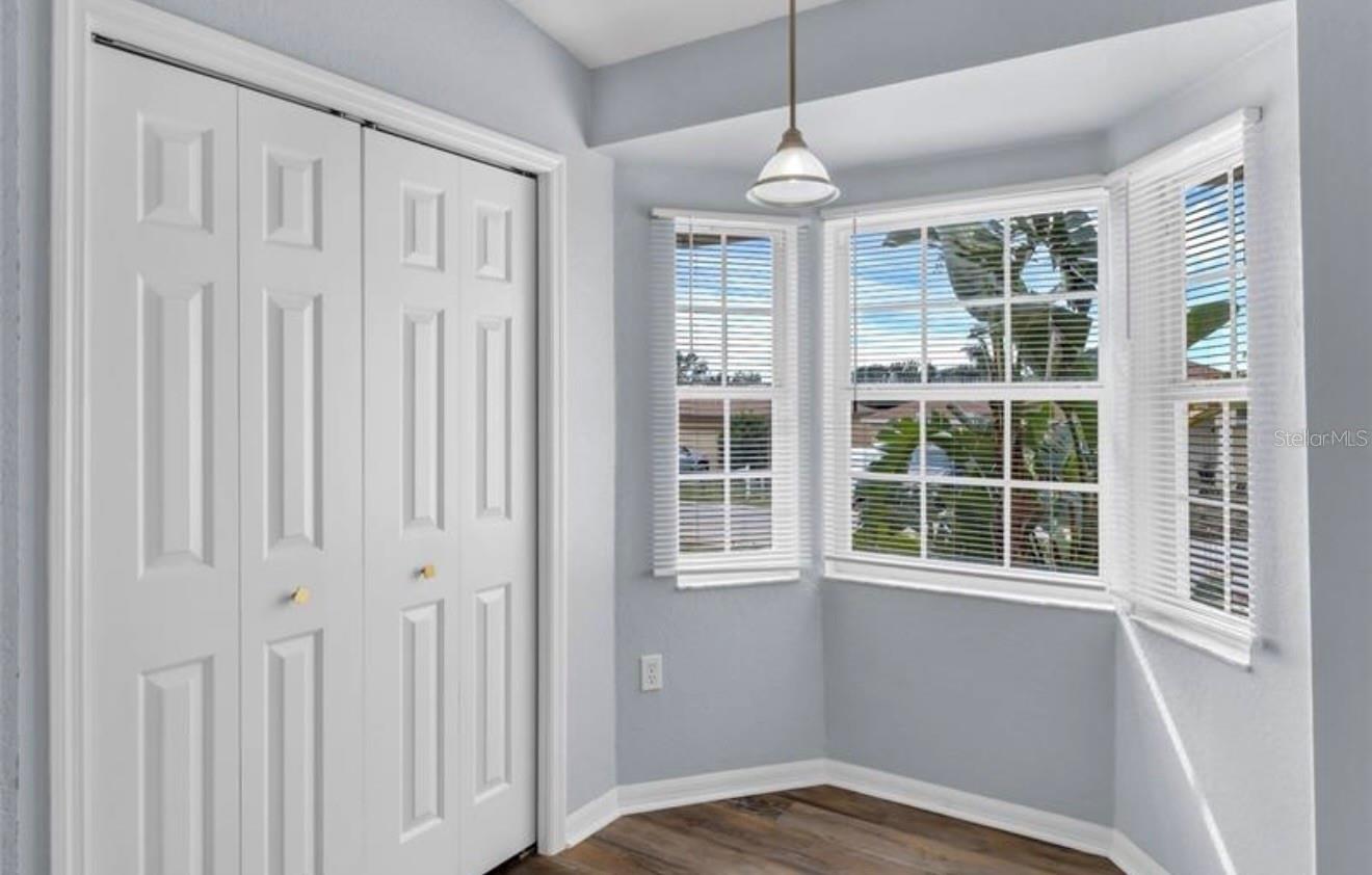 Image 11 of 24 For 3570 Manor Loop