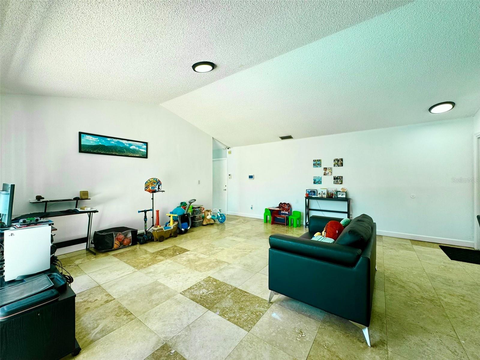 Image 15 of 27 For 14145 100th Terrace