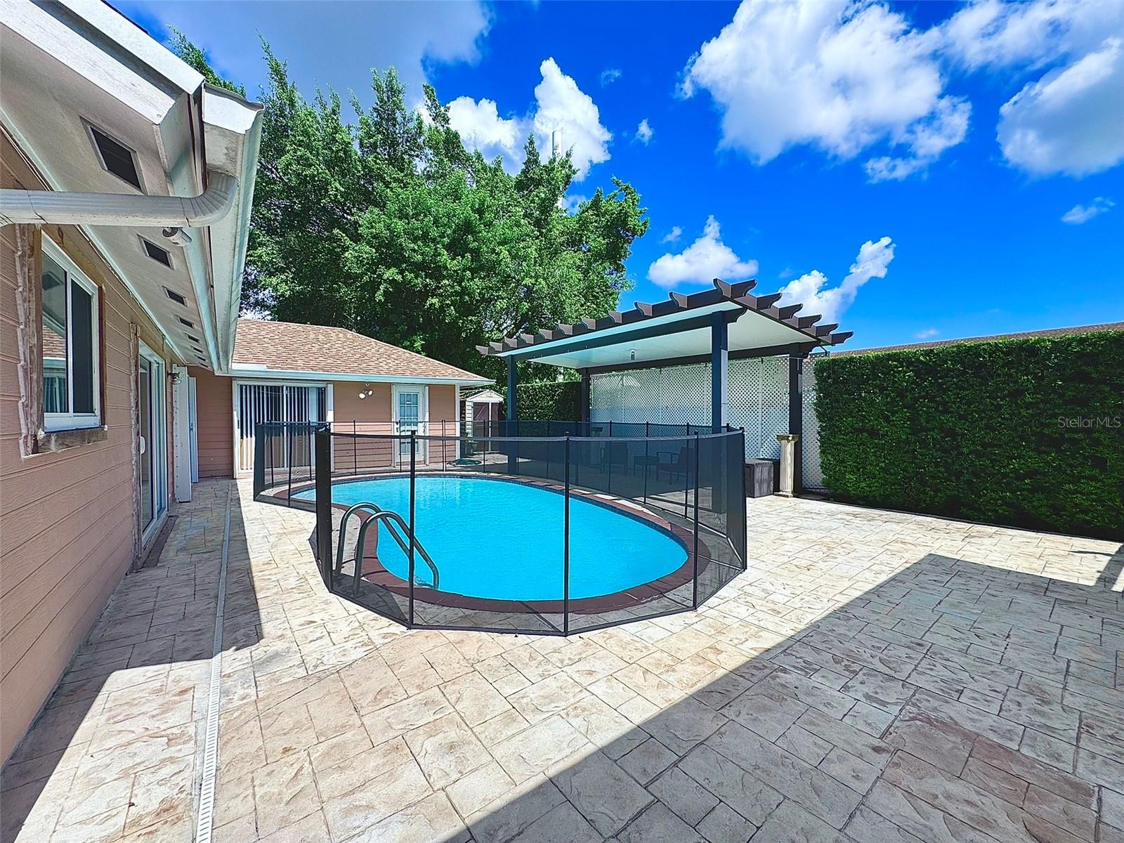 Image 4 of 27 For 14145 100th Terrace