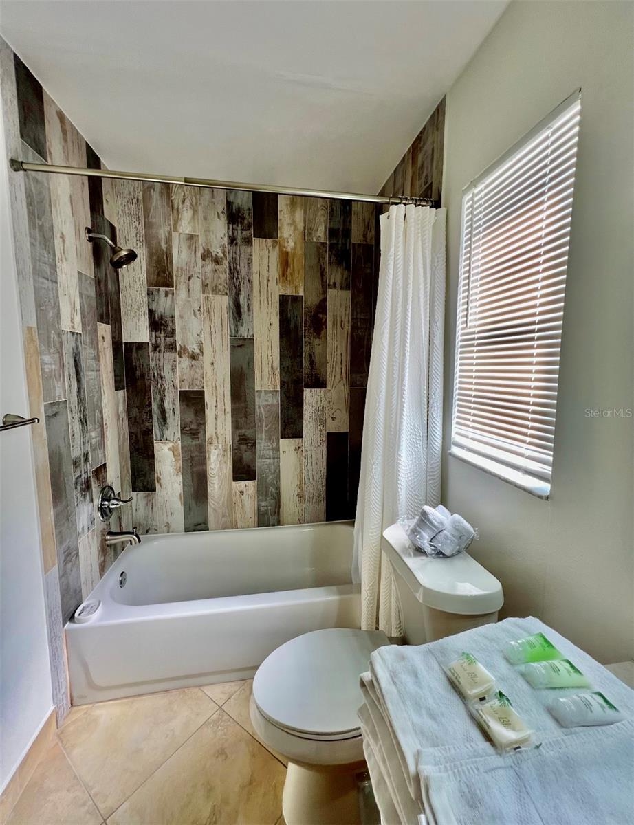 Image 12 of 20 For 970 Amy Ridge Court