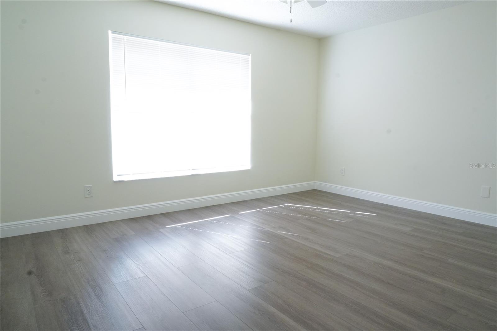 Image 14 of 20 For 970 Amy Ridge Court