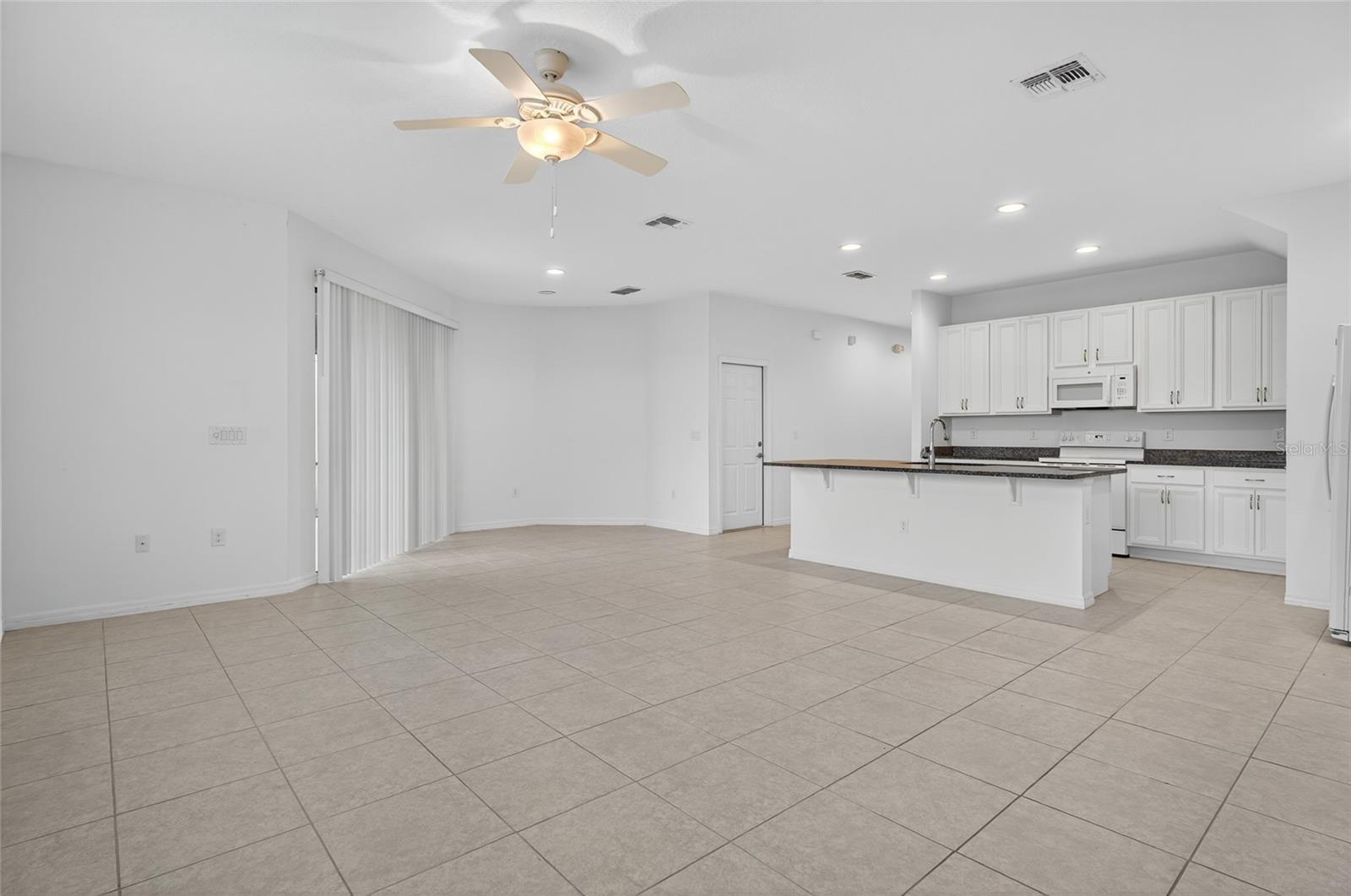 Image 18 of 56 For 2311 Victoria Drive