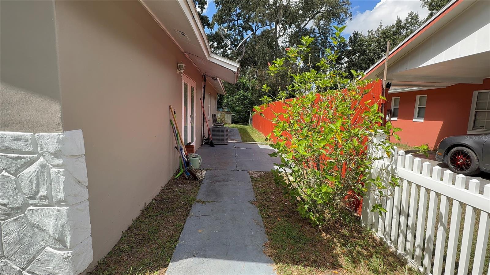 Image 22 of 27 For 226 Rosland Drive