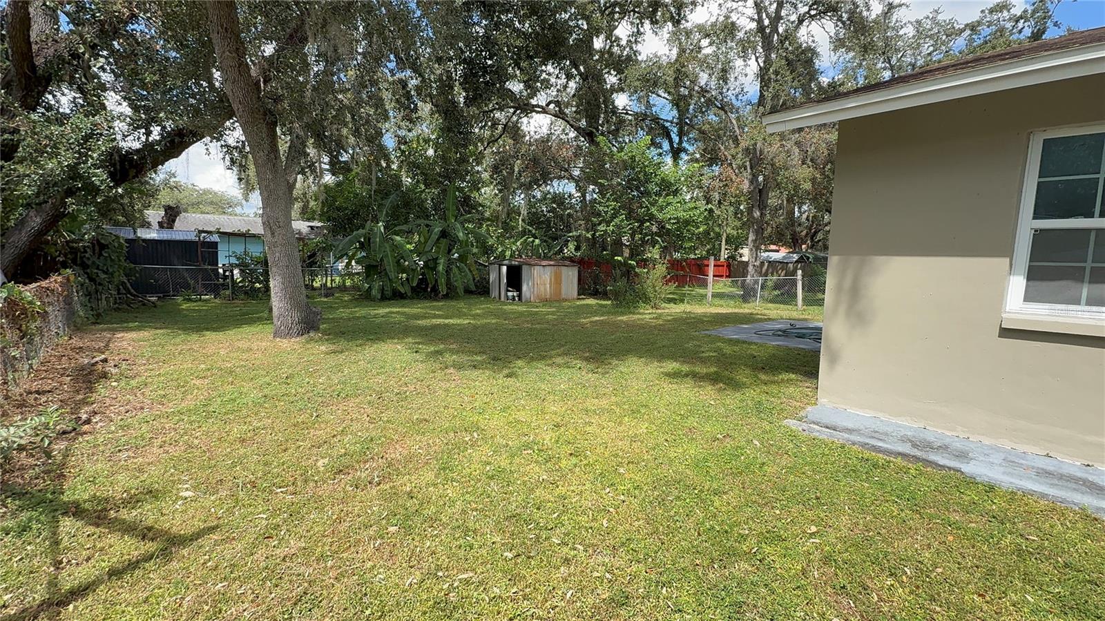 Image 24 of 27 For 226 Rosland Drive