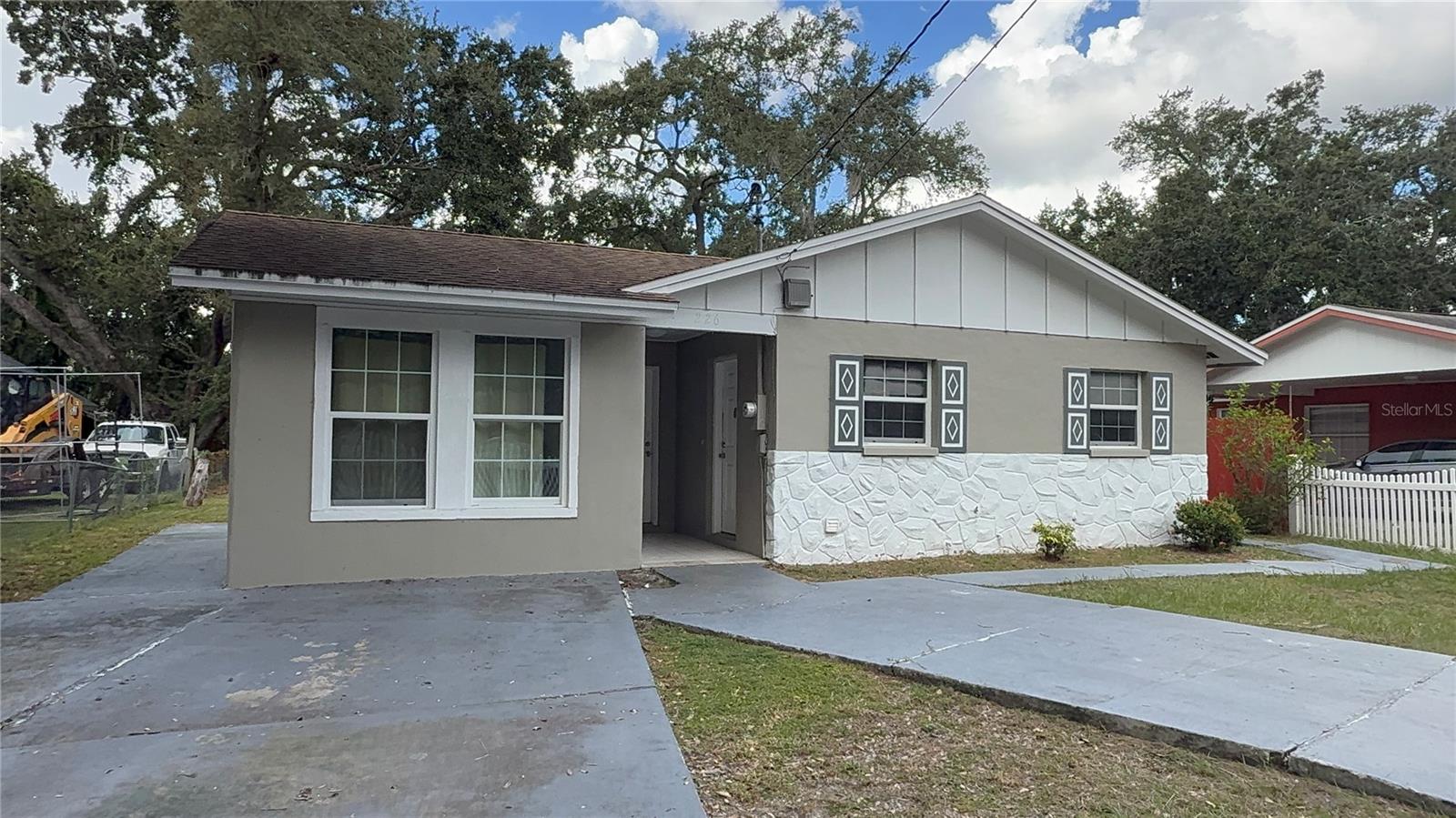 Image 3 of 27 For 226 Rosland Drive