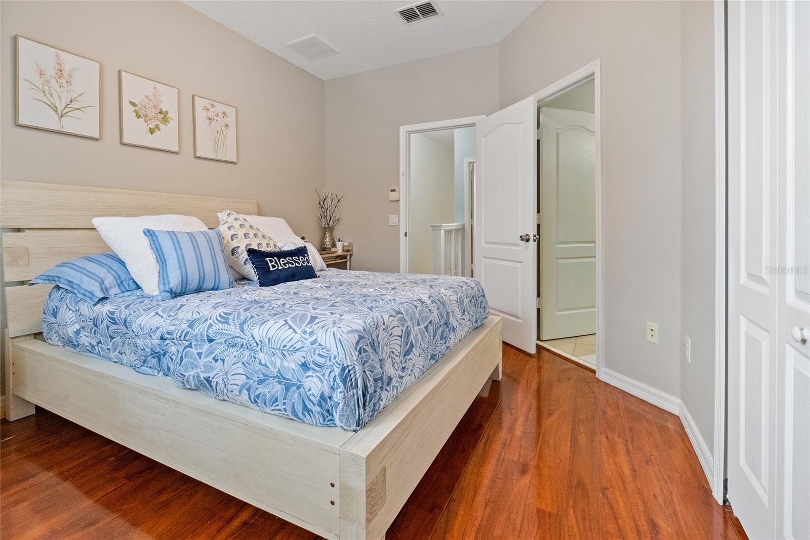 Image 18 of 31 For 10475 Manderlay Way