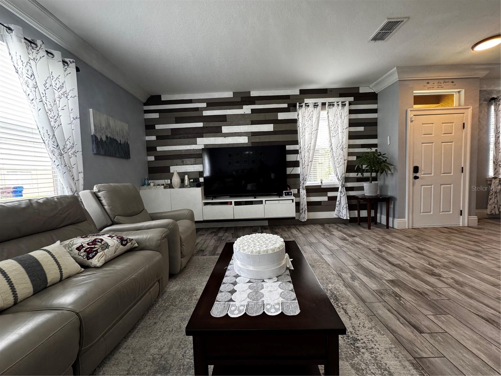 Image 4 of 28 For 3998 Pemberly Pines Circle