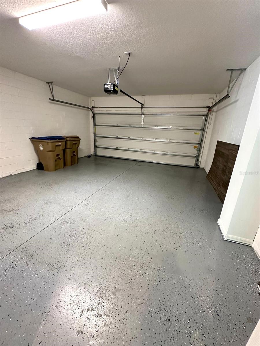 Image 17 of 21 For 5010 Greenbank Lane