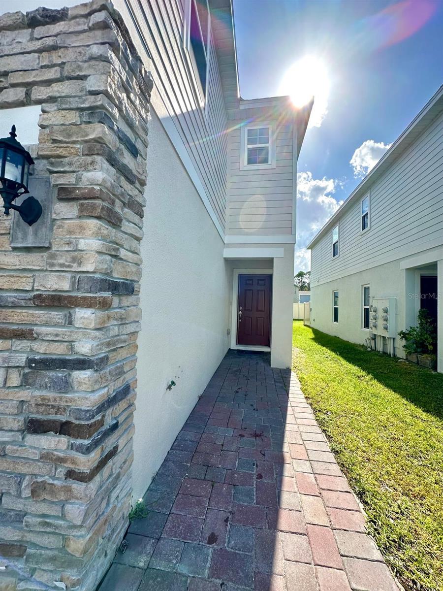 Image 3 of 21 For 5010 Greenbank Lane