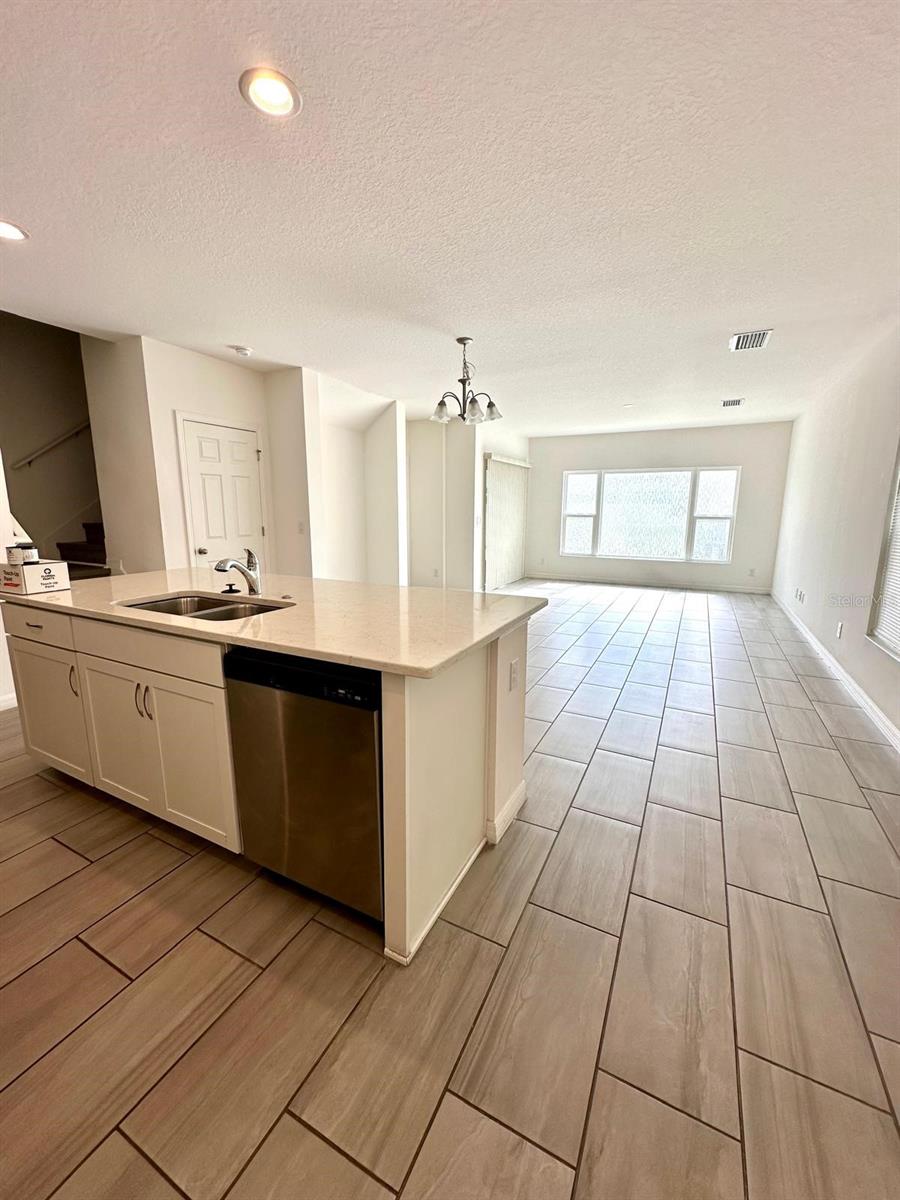 Image 4 of 21 For 5010 Greenbank Lane