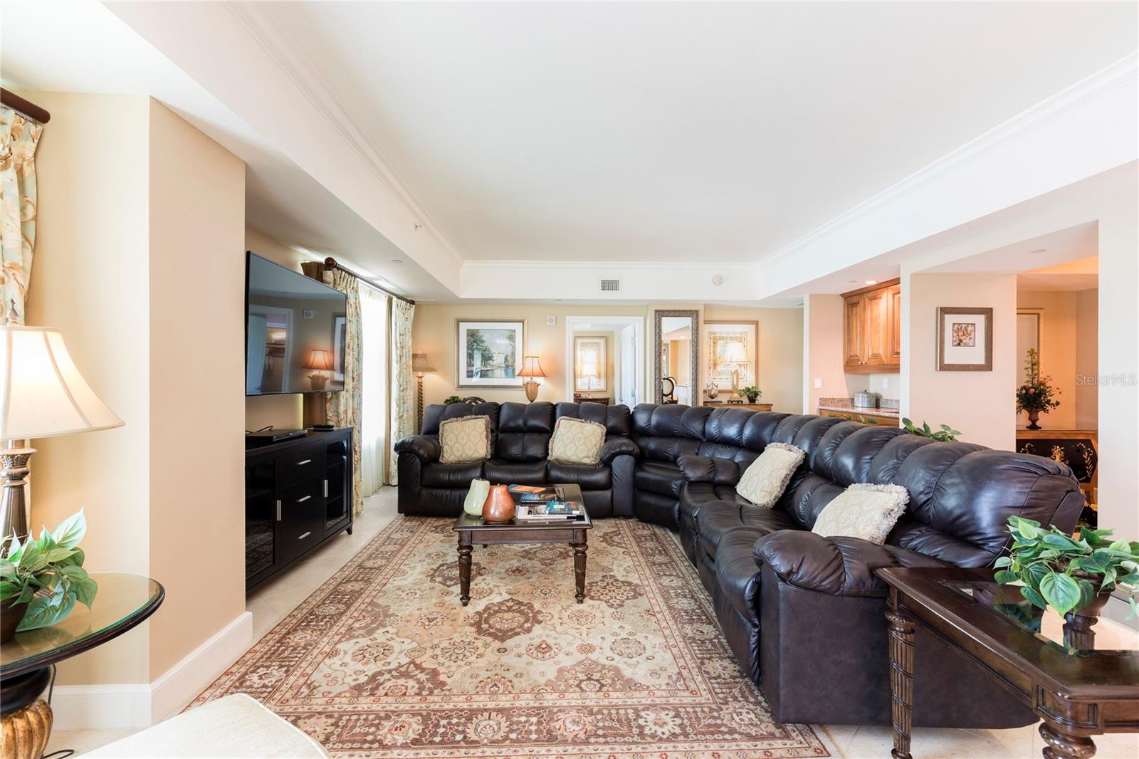 Image 4 of 15 For 7593 Gathering Drive 509